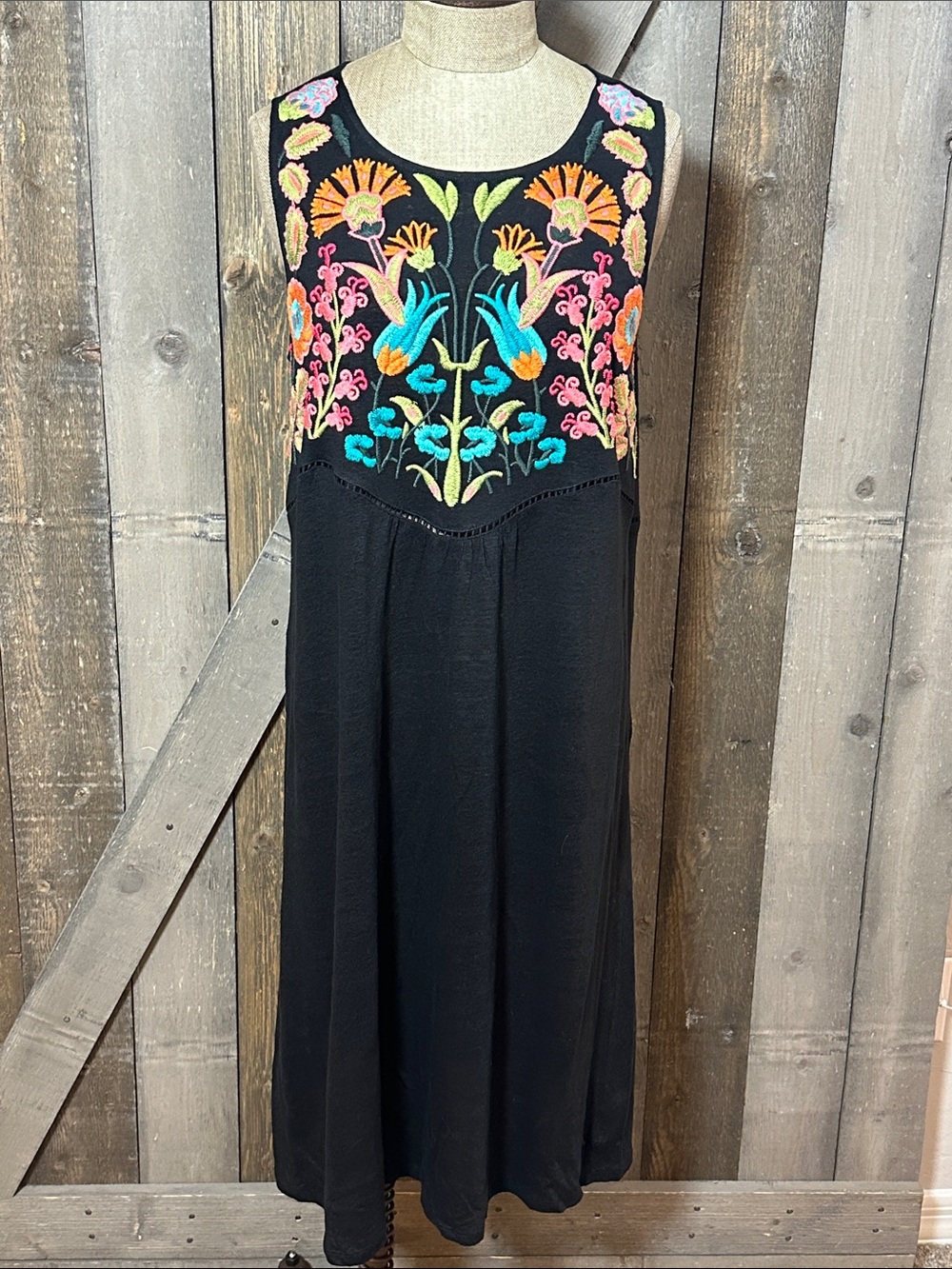 Sundance 100% Linen Embroidered Floral Sleeveless Boho Dress Black Size Medium